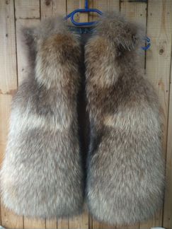Жилет из енота
