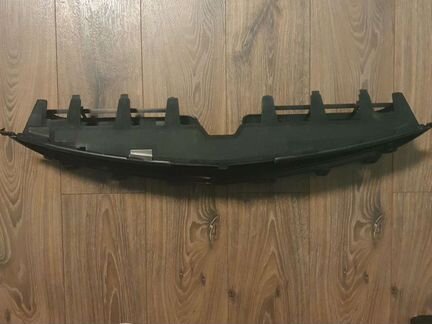 Решетка бампера нижняя Mitsubishi Lancer 2003-2006