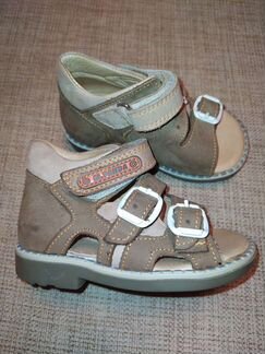 Сандали новые