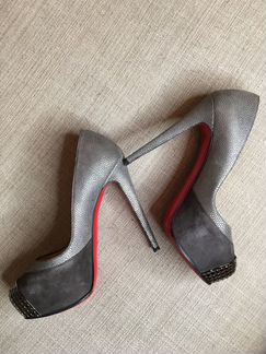 Туфли Christian Louboutin