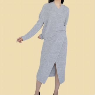 Костюм женский с юбкой