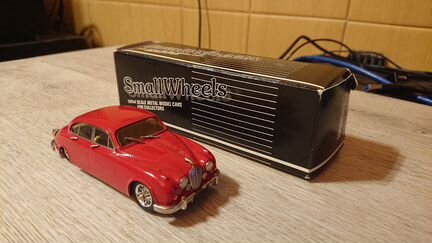 Jaguar MK2 1962 1/43 Small Wheels