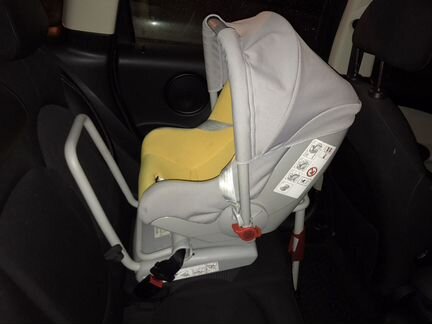 Кресло Mini/BMW Baby Seat 0+ с базой isofix