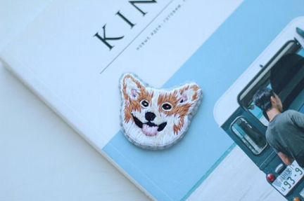 Значок «Корги»