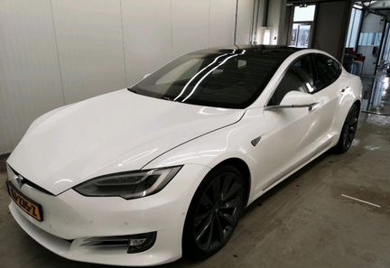 Tesla Model S AT, 2016, 141 341 км