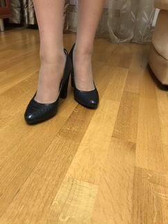 Туфли Calvin Klein новые Р.38