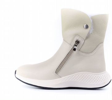 Женские ботинки