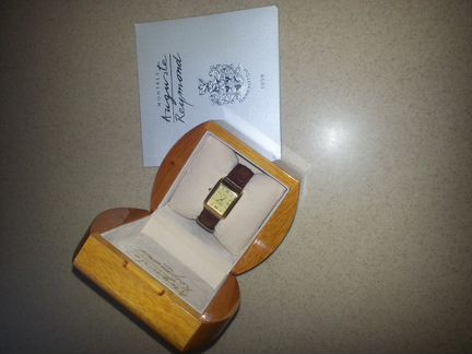 Часы Auguste Reymond