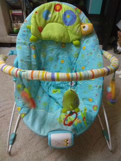 Шезлонг баунсер Bright Starts