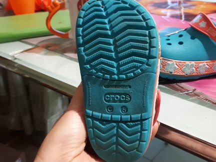 Crocs c8