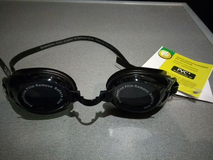 Очки для плавания