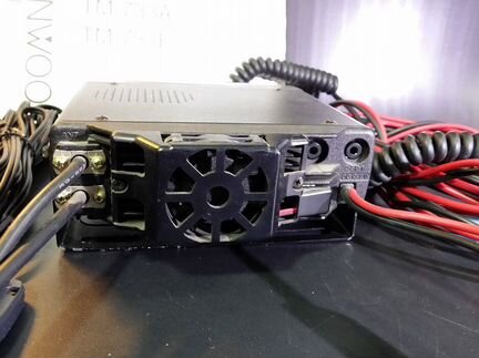 Радиостанция автомобильная TM-733A 144/430