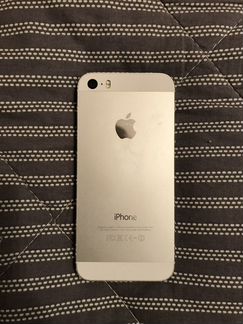 Телефон iPhone 5s 16 gb + защитные стекла