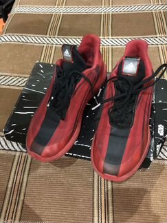 Кроссовки фирмы adidas Star Wars р.36