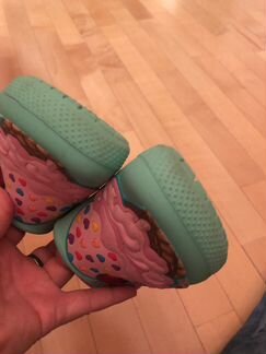 Босоножки Crocs