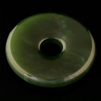 Подвеска-диск из камня