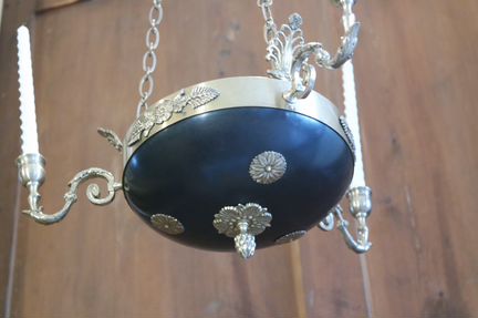 Люстра в стиле ампир на три свечи