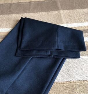 Брюки, рубашка и бабочка