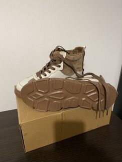 Продам зимнюю обувь
