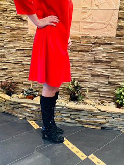 Продам яркое платье