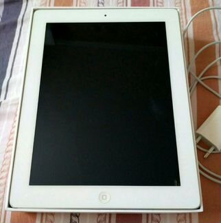iPad wi-fi 32GB white