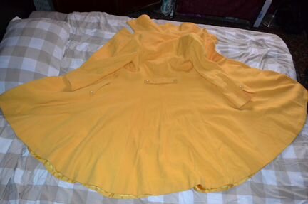 Пальто осеннее