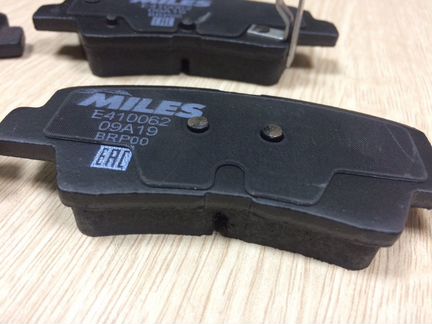 Колодки задние Kia Rio 3 / Hyundai Solaris 1