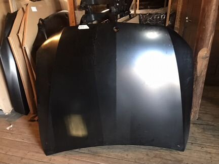 Капот на Mercedes 213