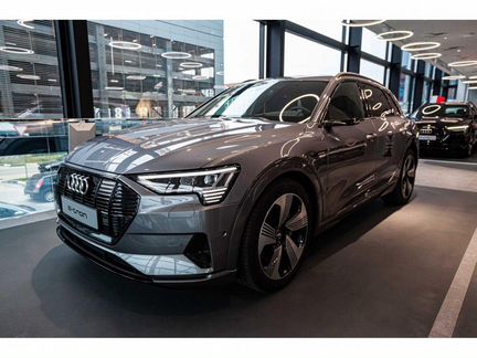 Audi e-tron AT, 2020