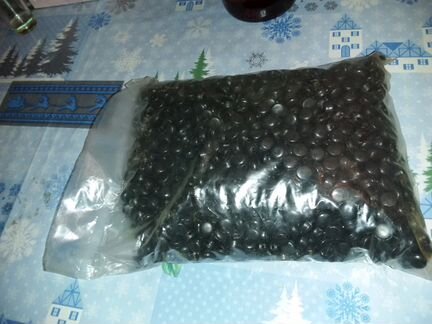 Пломбы свинцовые и пластиковые диам. 10 мм. 10 шт