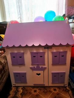 Домик кукольный