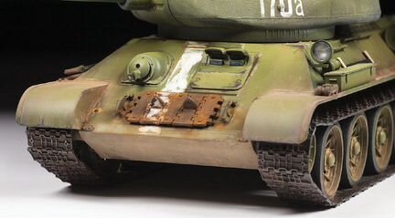 Модель сборная Звезда Советский средний танк Т-34/85 (обр. 1944 г) (3687)