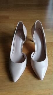 Туфли женские бежевые