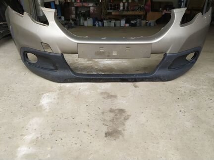 Peugeot 2008 бампер передний с юбкой