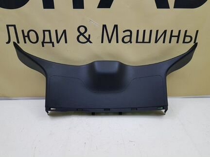 Обшивка крышки багажника Mercedes-Benz A-Class