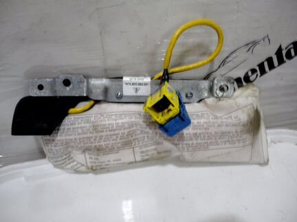 Подушка безопасности задняя боковая на Порше