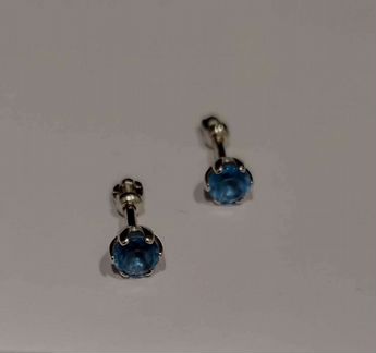 Серьги - пусеты белое золото с топазами