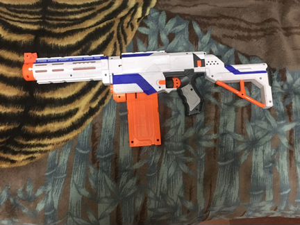 Nerf бластеры