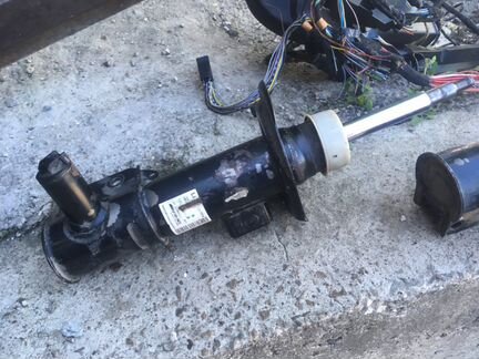 Mercedes W212 W218 AMG аммортизатор правый