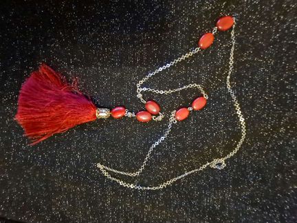 Украшение с натуральными камнями