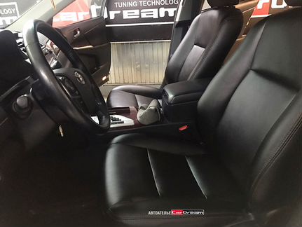 Сиденья чёрная кожа Toyota Camry v50