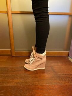 Ботильоны на танкетке, новые