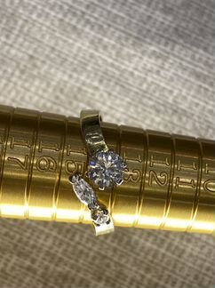 Золотое кольцо с брильянтами