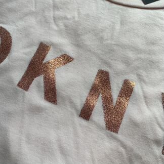 Футболка новая dkny размер S/M