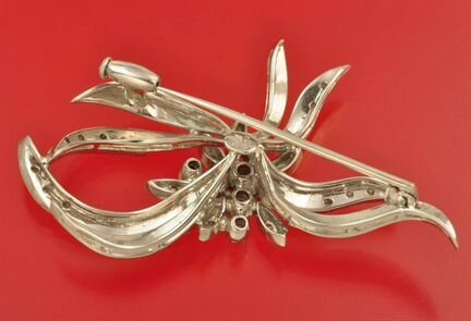 Брошь с бриллиантами, золото 750 проба