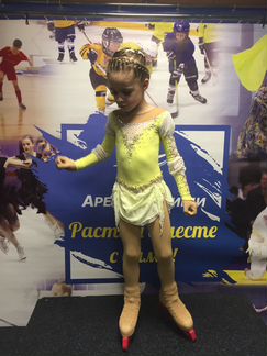 Платье для фигурного катания