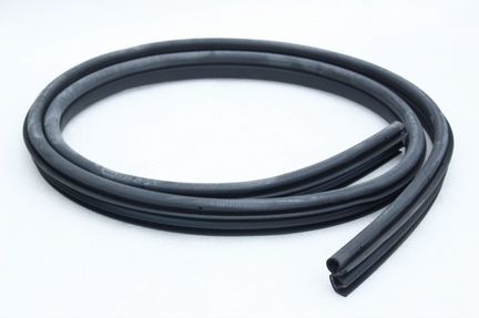 Уплотнитель двери задней Ford Focus 2004-2011