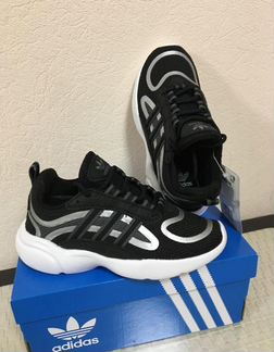 Кроссовки adidas р.30