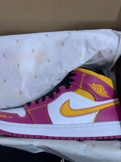 Air jordan 1 mid familia