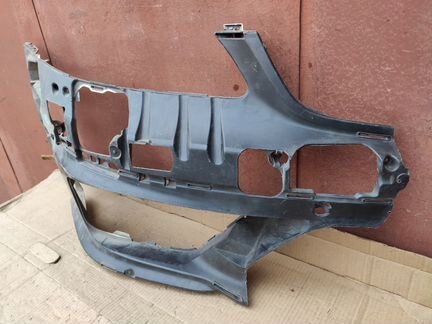 Кронштейн Mercedes W221 S221 бампера правый